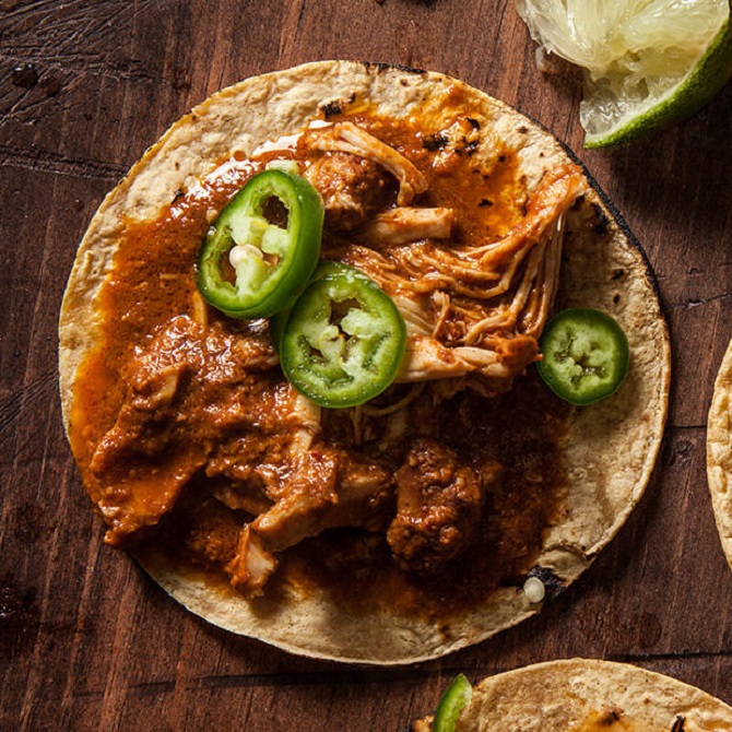 Easy Slow Cooker Chicken Mole recipe