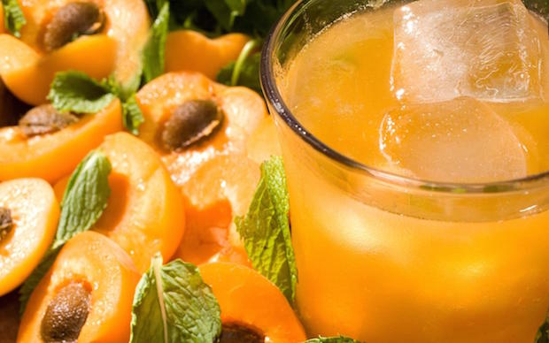 Apricot Whiskey Smash