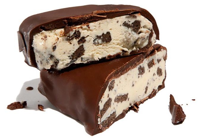 Chocolate-Dipped Cookies-and-Cream Ice Cream Bars