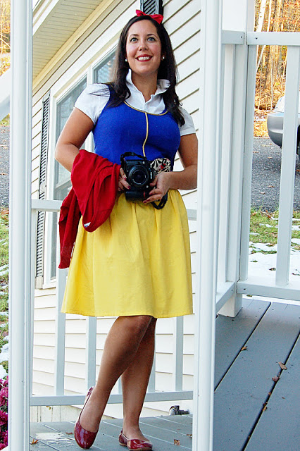 Modern Day Snow White Costume | DIY Snow White Costume Ideas For Halloween | snow white costume | snow white costume for adults