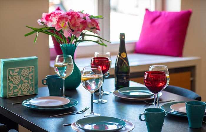 Make Use Of Small Plates And Glasses