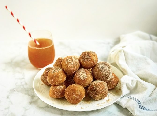 easy baked apple cider donut hole recipe with cinnamon sugar