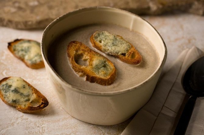 Creamy Mushroom Soup recipe with Blue Cheese Toasts