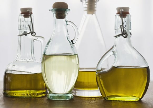 guide to types of cooking oil (when should you use which oil)