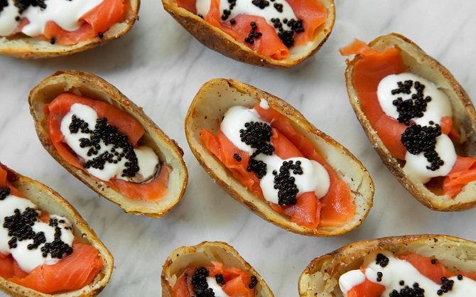 Smoked Salmon, Cr&egrave;me Fra&icirc;che, and Caviar Potato Skins recipe