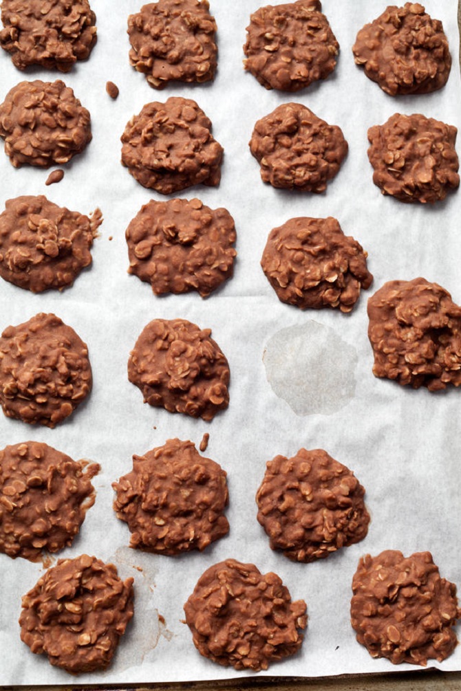 Easy No-Bake Chocolate Oatmeal Cookie recipe