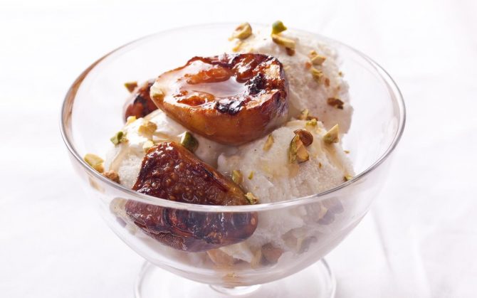 Grilled Fig and Orange Blossom Sundaes