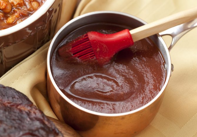 sweet, smoky, spicy barbecue sauce (best homemade BBQ sauce recipe)