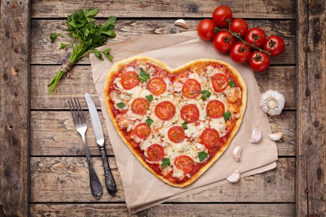 how to make a heart-shaped pizza for Valentine's Day