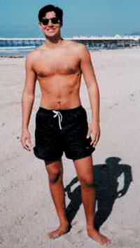 Jordan Rubin on beach