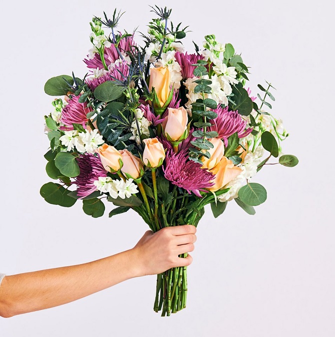 Bouqs flower delivery club subscription gift