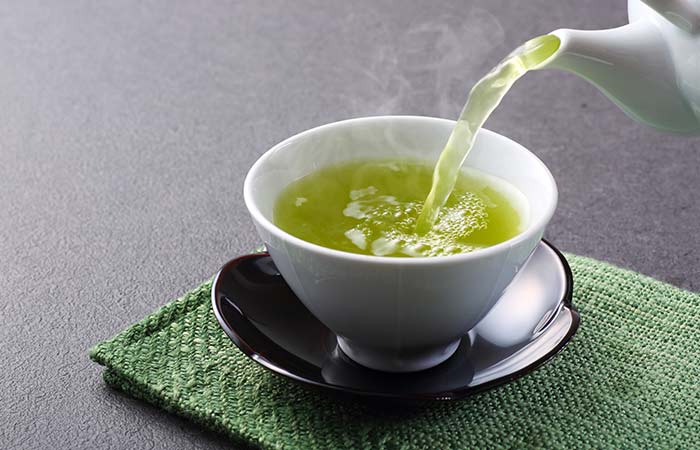 3. Green Tea Sheet Mask (For Detoxifying Your Skin)