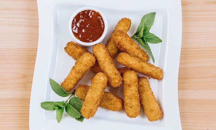 air fryer vegan mozzarella sticks