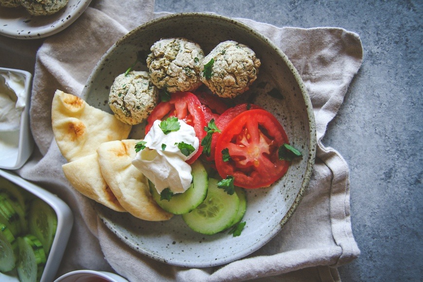 air fryer falafel bowls